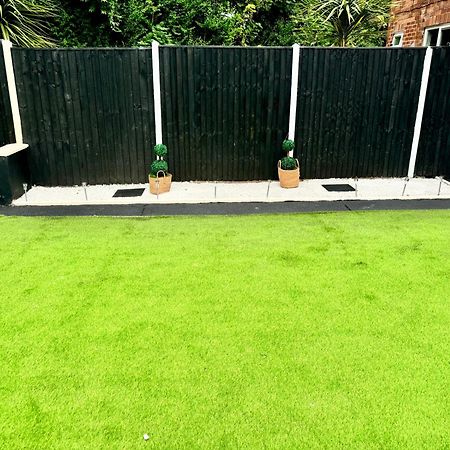 Contractor Haven- 3Bdr Crew House, Free Parking, Fast Wifi & Private Garden Apartment Nottingham Exterior photo