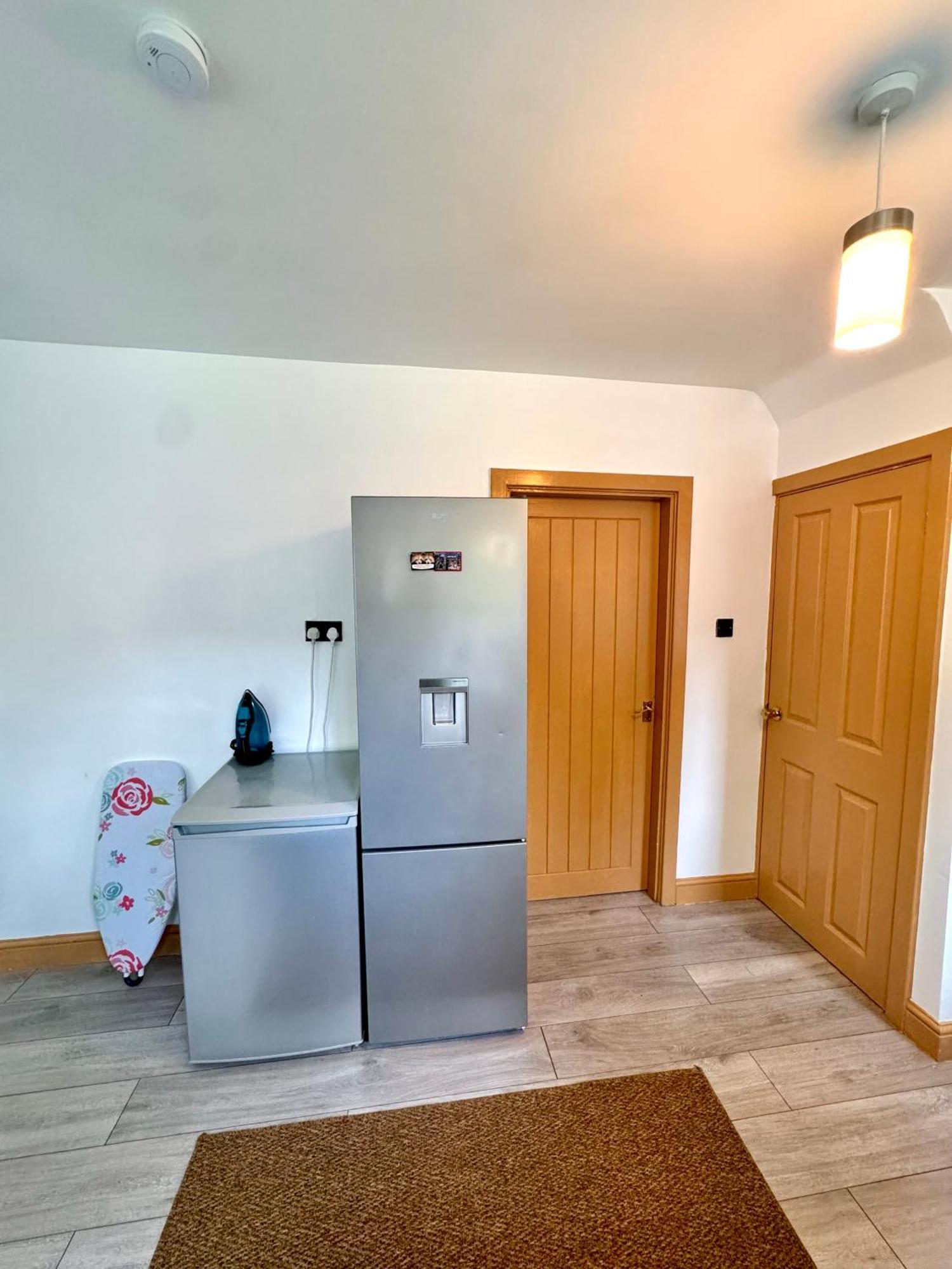 Contractor Haven- 3Bdr Crew House, Free Parking, Fast Wifi & Private Garden Apartment Nottingham Exterior photo